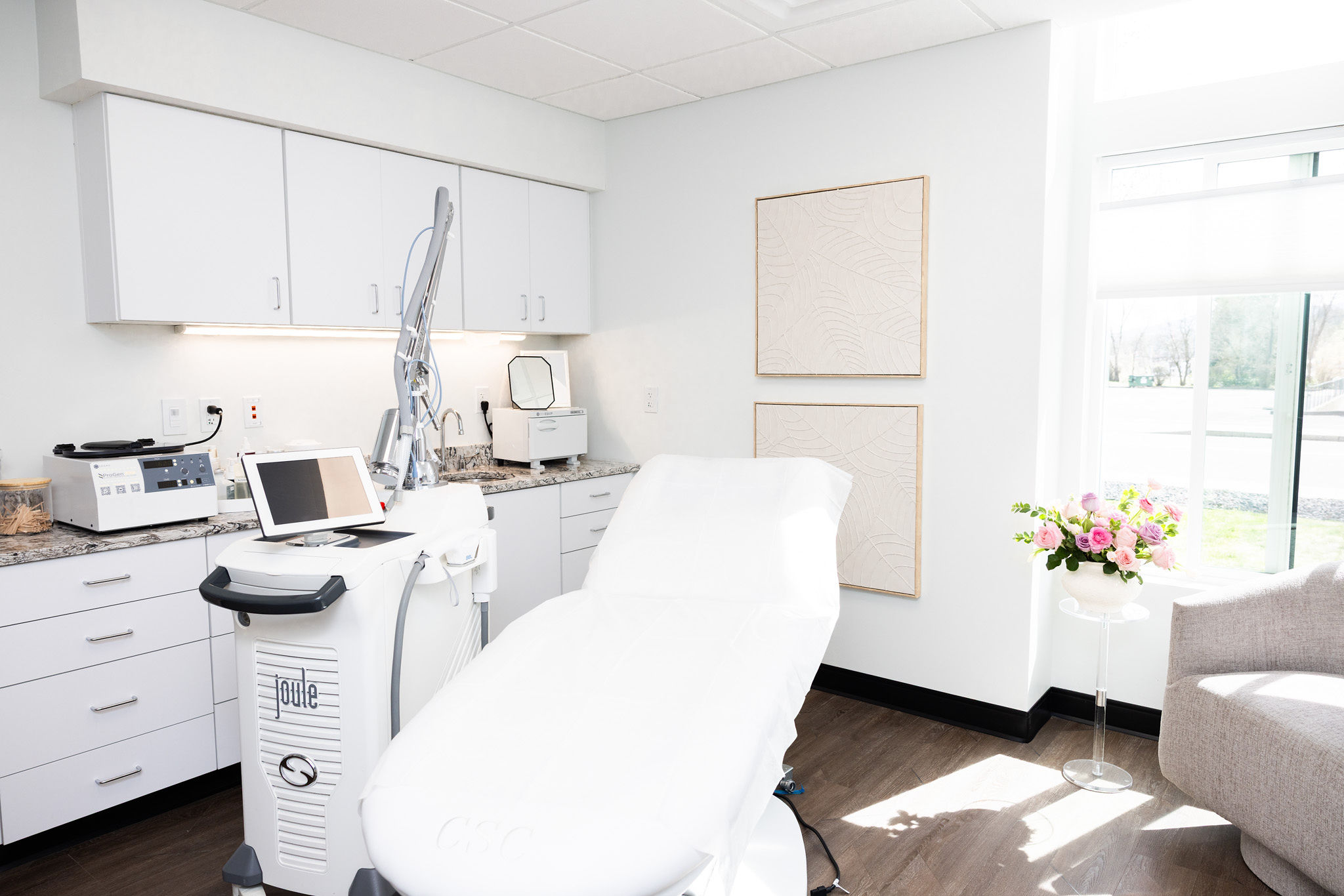 Beautiful clinic treatment room